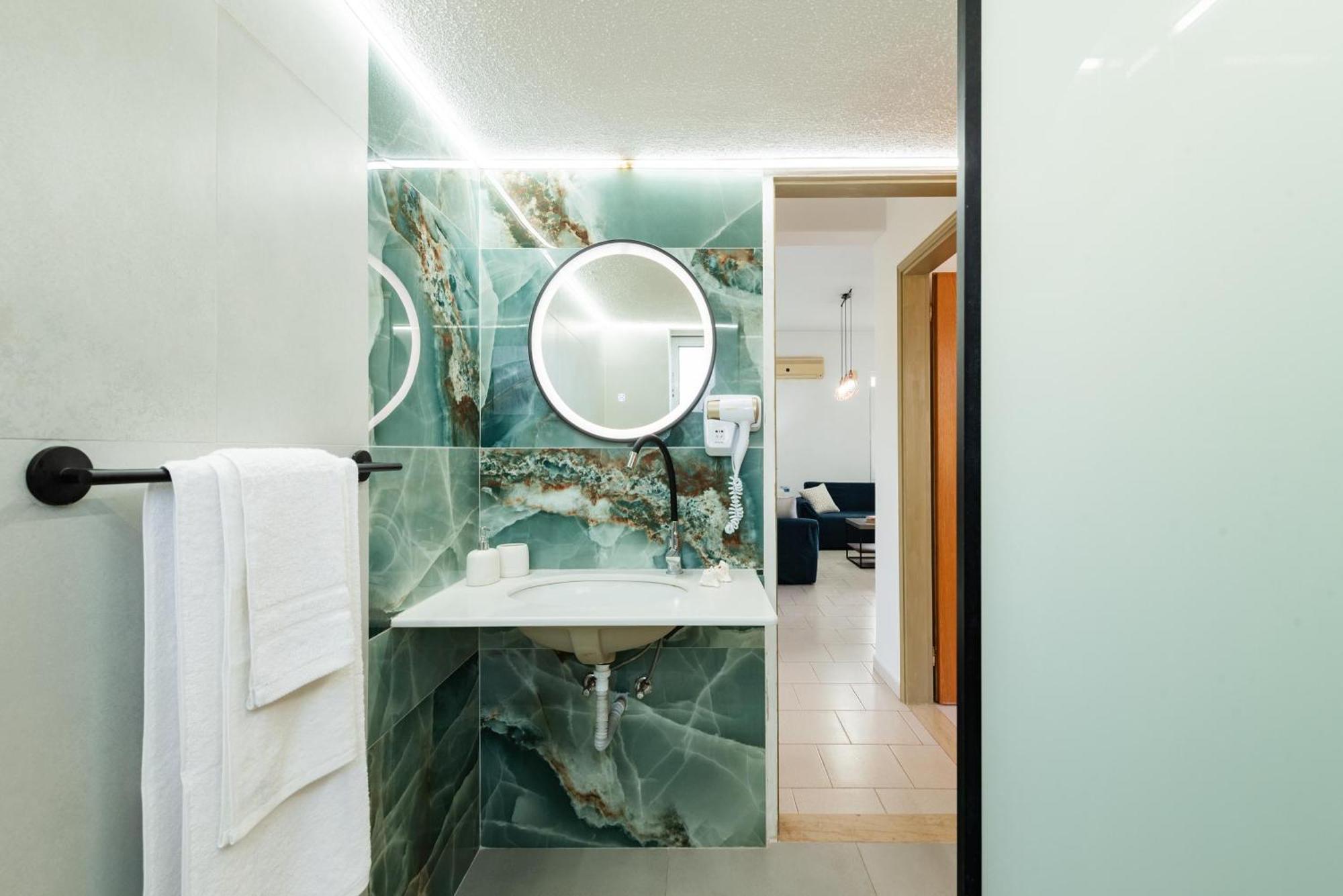 Villa Perla Lardos Eksteriør bilde